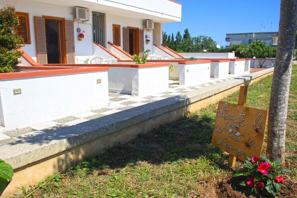 Residence Tre Palme - Localo Torre dell'Orso Kültér fotó